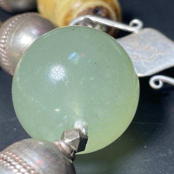 Necklace White Nephrite Jade Fossilized Pumtek Sterling Silver Beads & Clasp - Picture 4 of 8